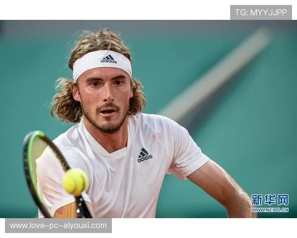 梅德韦杰夫底线回球稳定压制对手